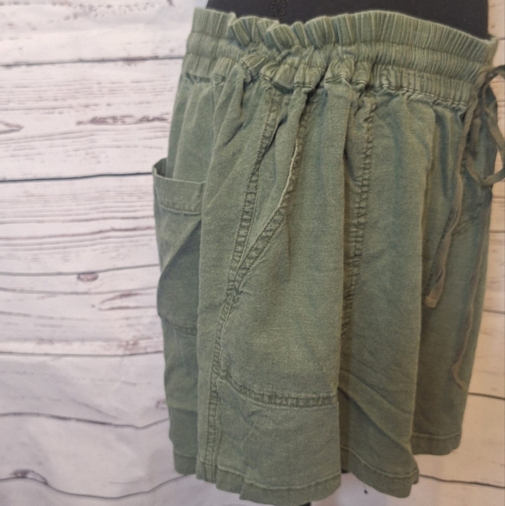 #1642 Torrid Linen Blend Olive Green Women's Casual Shorts Sz 2 ( 18/2X) - Picture 3 of 10